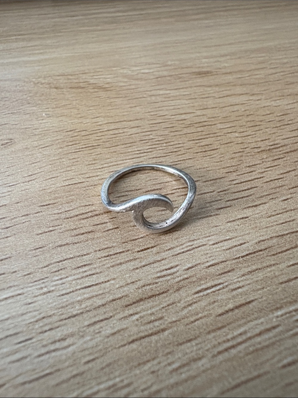 925 Silver Wave Ring - Size 4.5